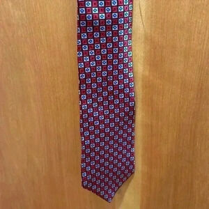 100% silk tie
